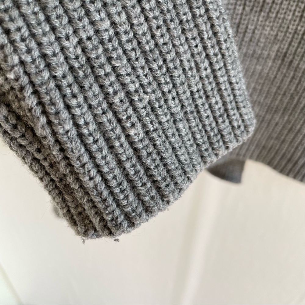 The Beach People Gray Knit Cardigan Size M/L - Picture 12 of 13